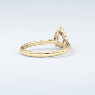 2.0 CT Pear Cut Solitaire Moissanite Engagement Ring 3