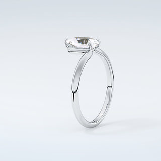 2.0 CT Pear Cut Solitaire Moissanite Engagement Ring 18