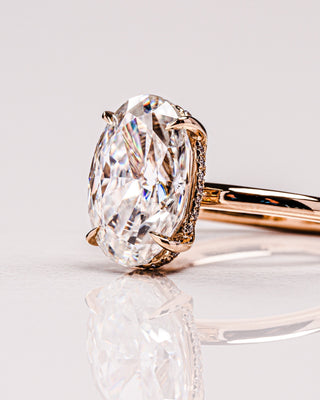 4.0 CT Oval Cut Moissanite Engagement Ring With Hidden Halo Setting