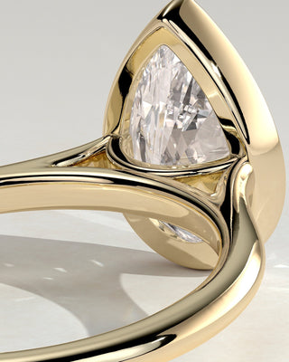 Round Halo, Pave & Split Shank Engagement Ring – 1.93 CT Lab Grown Diamond