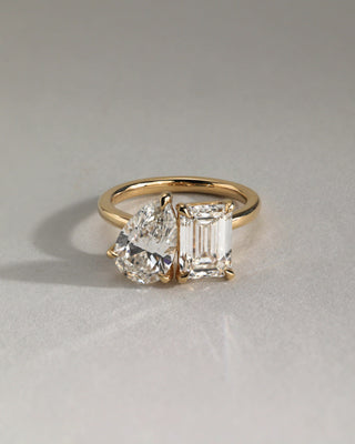 3.3 CT Emerald & Pear Cut Toi Et Moi Moissanite Engagement Ring