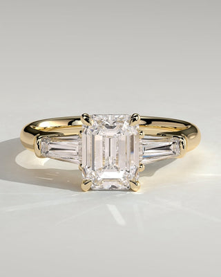 2 CT Emerald Cut Three Stones Moissanite Diamond Engagement Ring