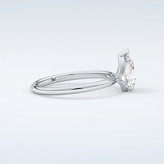 2.0 CT Pear Cut Solitaire Moissanite Engagement Ring 16