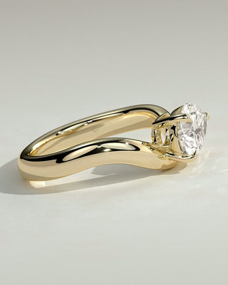 2.0 CT Pear Curved & Solitaire Moissanite Engagement Ring