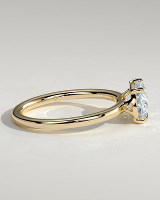 2.0 CT Oval East West Solitaire Moissanite Engagement Ring
