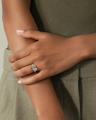 3.3 CT Emerald & Pear Cut Toi Et Moi Moissanite Engagement Ring