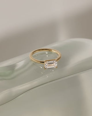 2.0 CT Emerald East West Solitaire Moissanite Engagement Ring