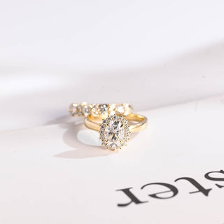 Stunning 1.0 - 2.0 CT Oval Moissanite Engagement Ring with Halo Design 3