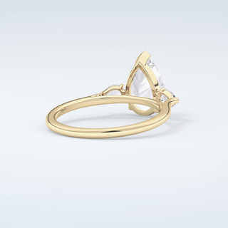 2.0 CT Pear Cut Three Stone Moissanite Engagement Ring 3