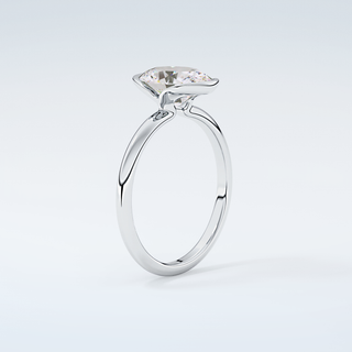 2.0 CT Oval Cut Solitaire Style Moissanite Engagement Ring 18