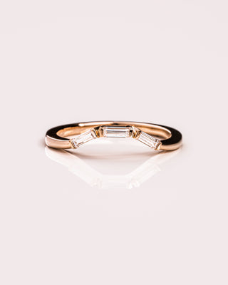 0.39 CT Baguette Stones Curved Moissanite Wedding Band