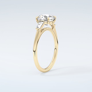 2.0 CT Round Cut Three Stone Moissanite Engagement Ring 6