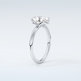 2.0 CT Oval Cut Solitaire Moissanite Engagement Ring 18