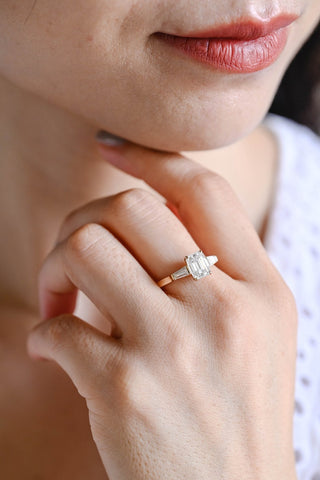 Stunning 1.0 - 2.0 CT Emerald Moissanite Engagement Ring with Three Stone Design 4