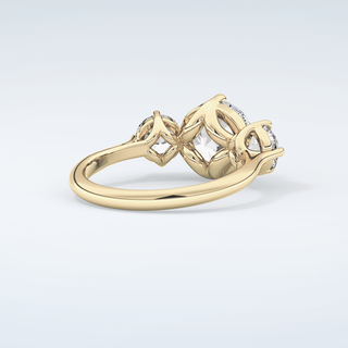 2.0 CT Round Cut Three Stone Moissanite Engagement Ring 3