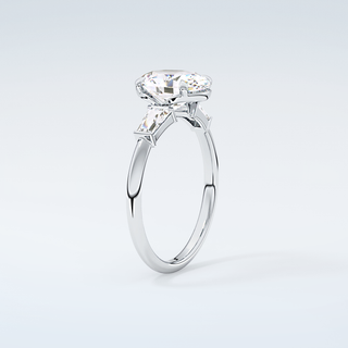 2.0 CT Oval Cut Three Stone Moissanite Engagement Ring 18