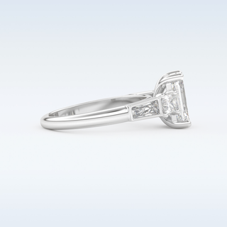 Elegant 1.83 CT Cluster Engagement Ring Featuring Emerald Moissanite