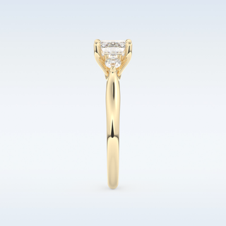 Elegant 1.31 CT Three Stone Engagement Ring Featuring Emerald Moissanite