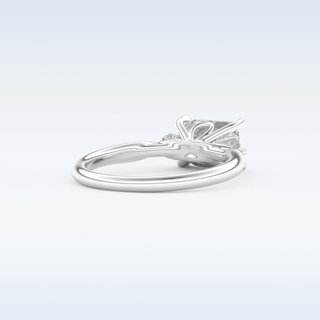Elegant 1.31 CT Three Stone Engagement Ring Featuring Emerald Moissanite