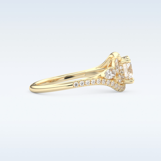 1 CT Cluster Engagement Ring Featuring Round Moissanite