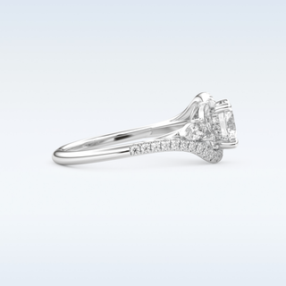 1 CT Cluster Engagement Ring Featuring Round Moissanite