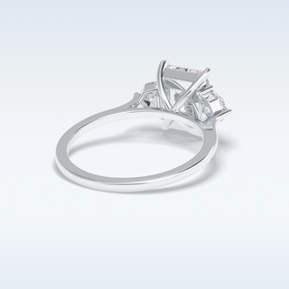 Elegant 2.5 CT Three Stones Engagement Ring Featuring Radiant Moissanite