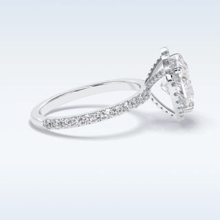 Elegant 2.55 CT Halo & Pave Engagement Ring Featuring Heart Moissanite