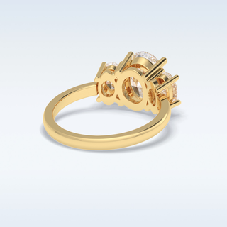 Elegant 2.5 CT Three Stones Engagement Ring Featuring Oval Moissanite