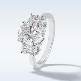 Elegant 2.5 CT Three Stones Engagement Ring Featuring Oval Moissanite