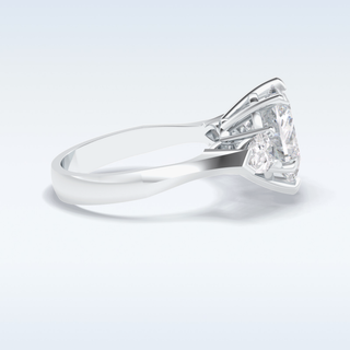 Elegant 3.05 CT Three Stones Engagement Ring Featuring Heart Moissanite