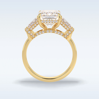 Elegant 4.0 CT Three Stones Engagement Ring Featuring Emerald Moissanite