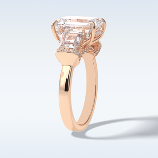 Elegant 4.0 CT Three Stones Engagement Ring Featuring Emerald Moissanite