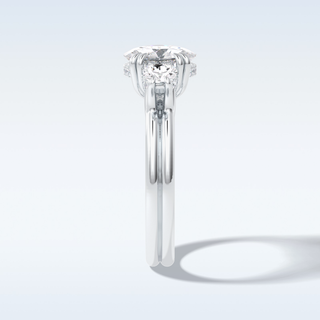 Elegant 3.0 CT Three Stones Engagement Ring Featuring Round Moissanite