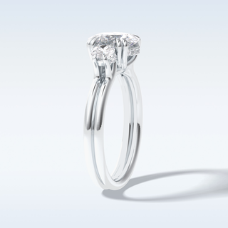 Elegant 3.0 CT Three Stones Engagement Ring Featuring Round Moissanite