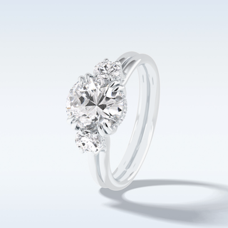 Elegant 3.0 CT Three Stones Engagement Ring Featuring Round Moissanite