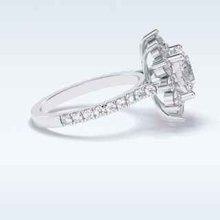 Elegant 2.5 CT Halo & Pave Engagement Ring Featuring Round Moissanite