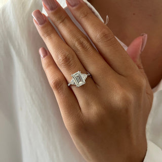 Round Halo, Pave & Split Shank Engagement Ring – 1.93 CT Lab Grown Diamond