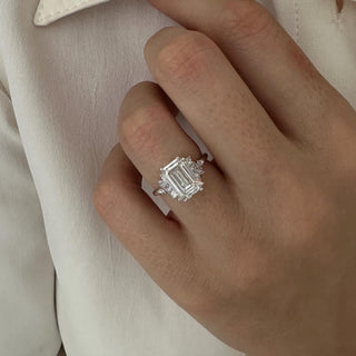 Round Halo, Pave & Split Shank Engagement Ring – 1.93 CT Lab Grown Diamond