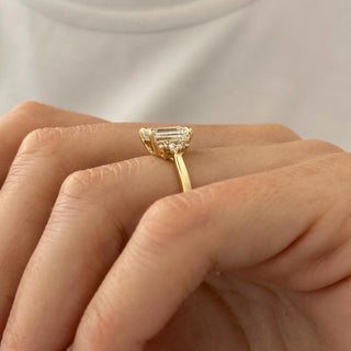 Round Halo, Pave & Split Shank Engagement Ring – 1.93 CT Lab Grown Diamond