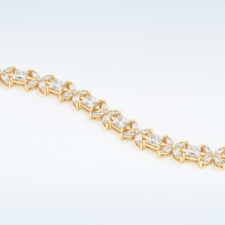Moissanite Floral Style Bracelet in Solid Gold – 14K | 18K Yellow, White & Rose Gold 5