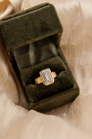 Round Swirl Semi Pave Engagement Ring – 1 CT Moissanite Diamond