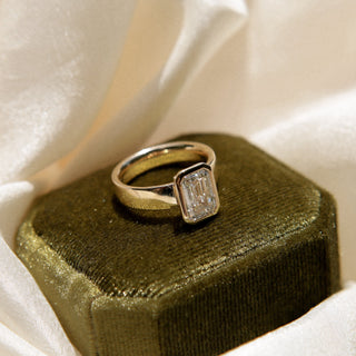 Round Swirl Semi Pave Engagement Ring – 1 CT Moissanite Diamond