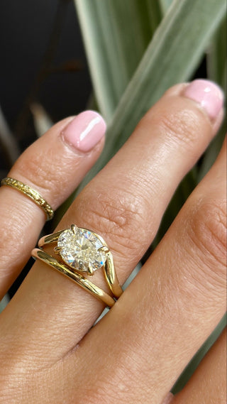Round Swirl Semi Pave Engagement Ring – 1 CT Moissanite Diamond