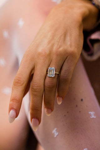 Round Swirl Semi Pave Engagement Ring – 1 CT Moissanite Diamond