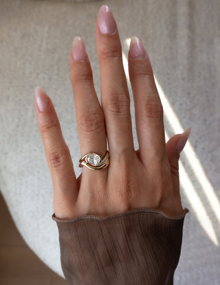 1 CT Oval Cut Solitaire Lab Grown Diamond Ring With Wrap Classic Plain Band