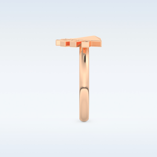 Pyramid Shaped Wedding Band with 0.16 CT Round Cut Moissanite