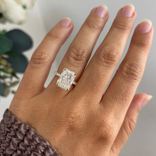 Round Halo, Pave & Split Shank Engagement Ring – 1.93 CT Lab Grown Diamond
