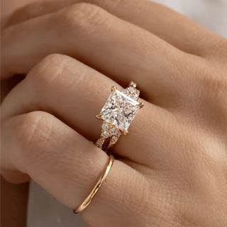 Round Halo, Pave & Split Shank Engagement Ring – 1.93 CT Lab Grown Diamond