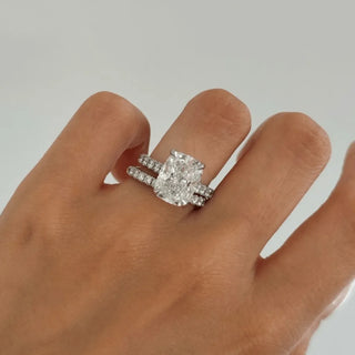 Round Halo, Pave & Split Shank Engagement Ring – 1.93 CT Lab Grown Diamond