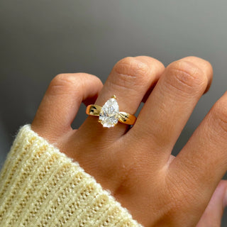 Round Halo, Pave & Split Shank Engagement Ring – 1.93 CT Lab Grown Diamond